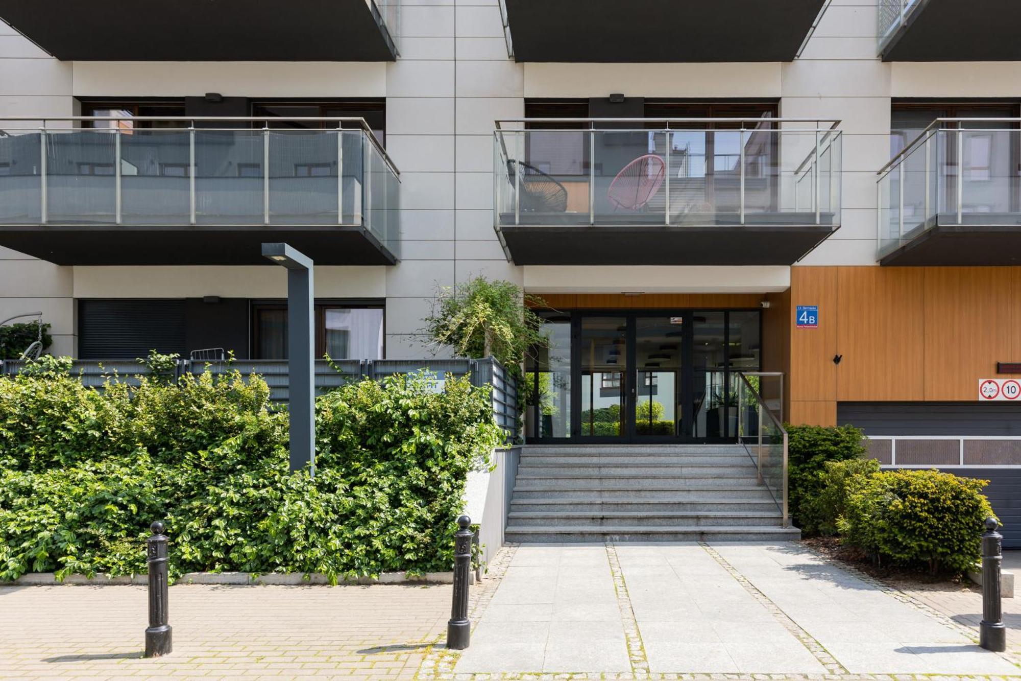 Royal Garden Apartment In Wilanow By Renters Prestige Warsaw Exterior photo